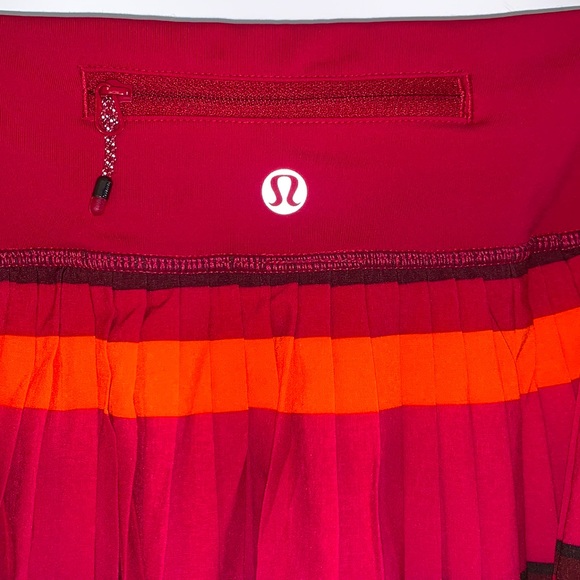 RARE LULULEMON SKORT! Get it before it is GONE!! Size 2 - Picture 3 of 9